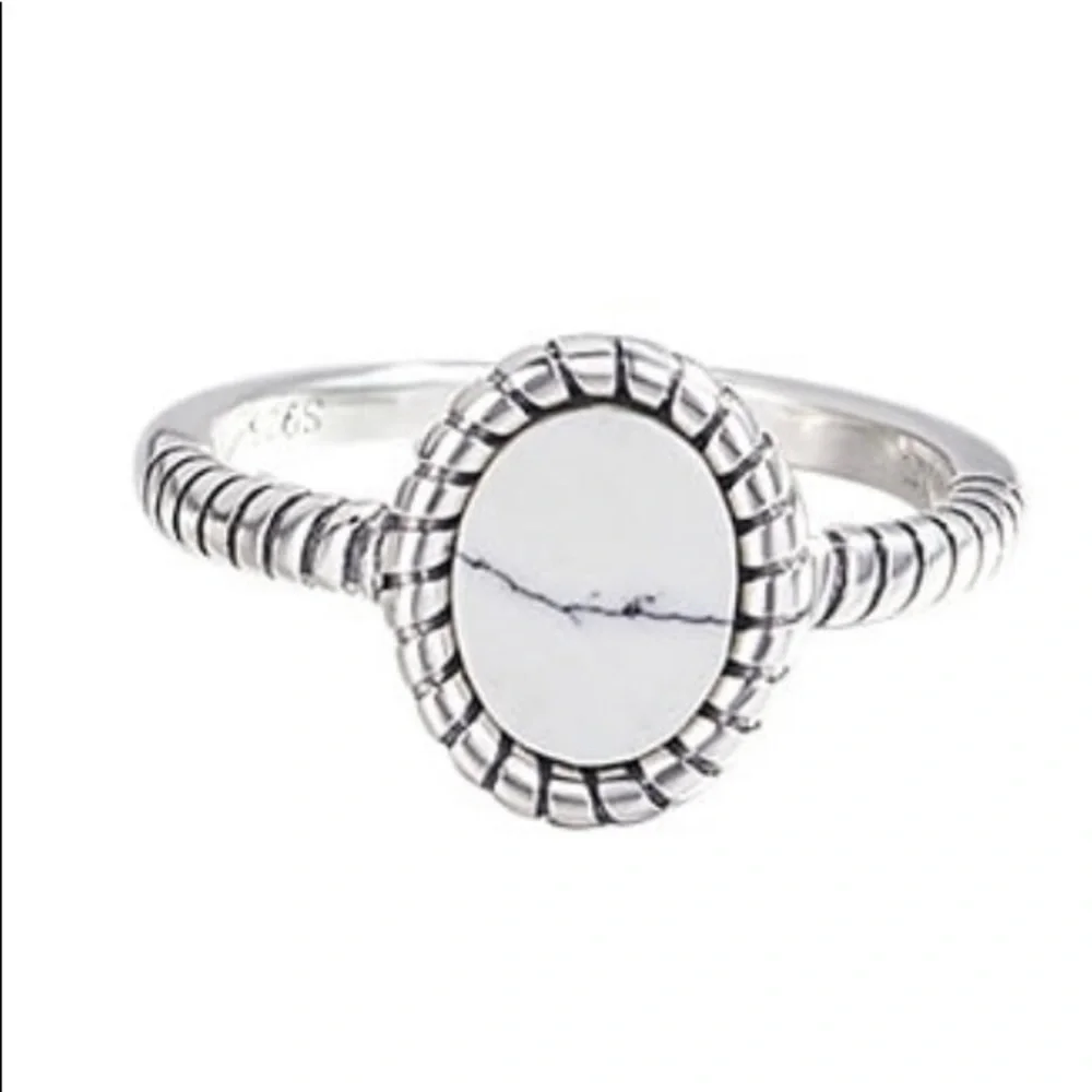 925 Sterling Silver White Buffalo Turquoise Vintage Open  Ring